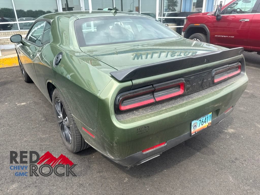 Used 2022 Dodge Challenger SXT w/ Blacktop Package AWD/4WD image 2