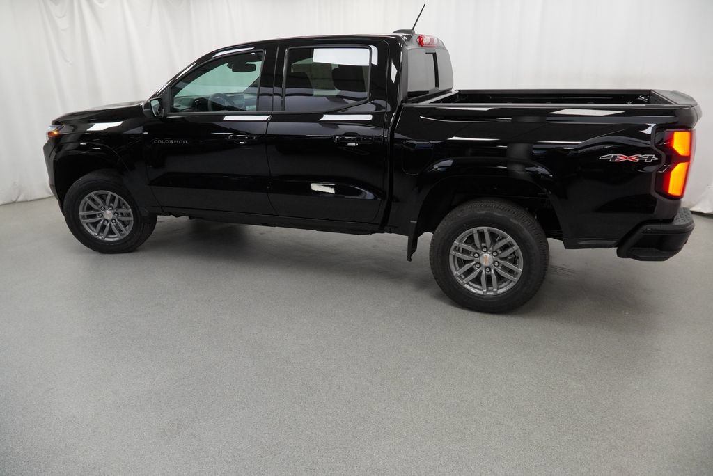New 2026 Chevrolet Colorado LT w/ LT Convenience Package AWD/4WD image 37
