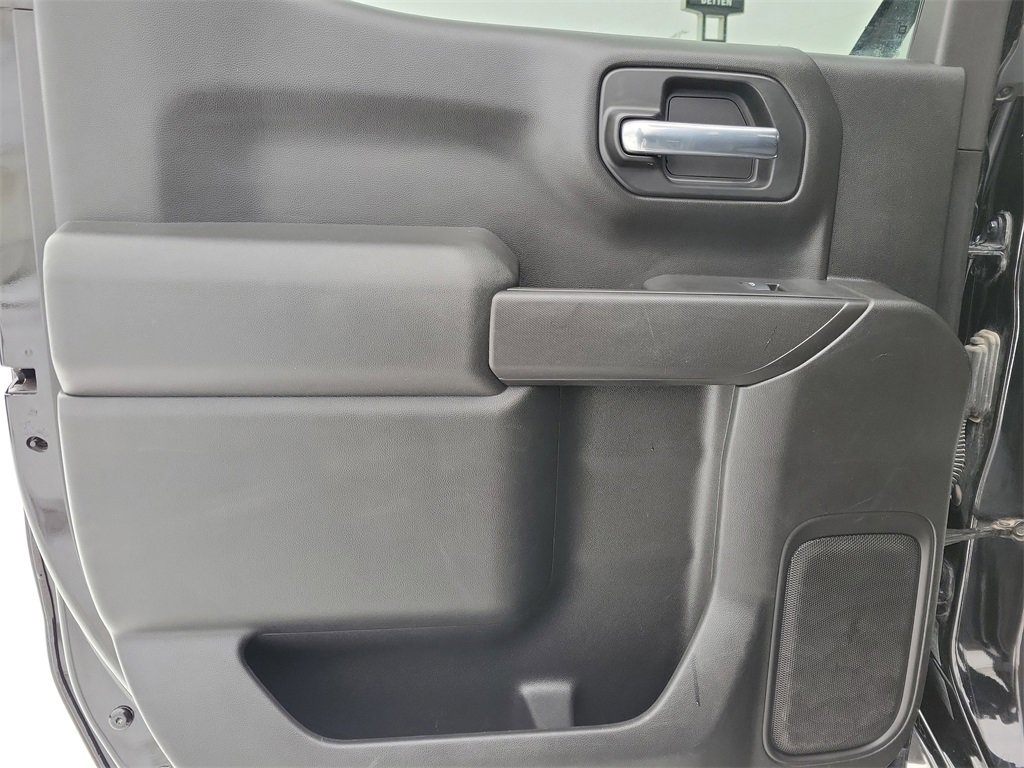 Used 2020 Chevrolet Silverado 1500 Custom w/ Custom 2.7L Value Package image 11