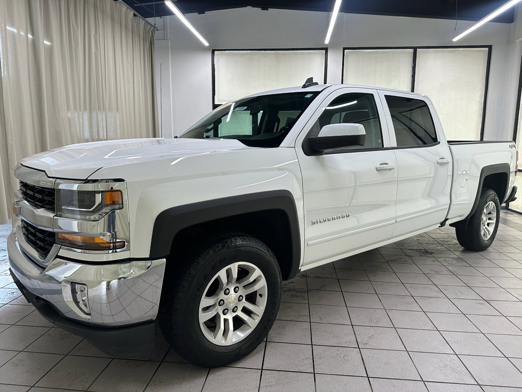 Used 2018 Chevrolet Silverado 1500 LT w/ All Star Edition image 14