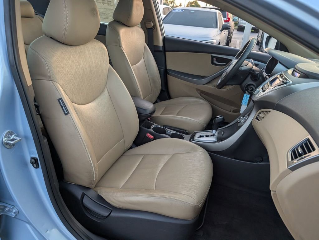 Used 2011 Hyundai Elantra Limited image 19