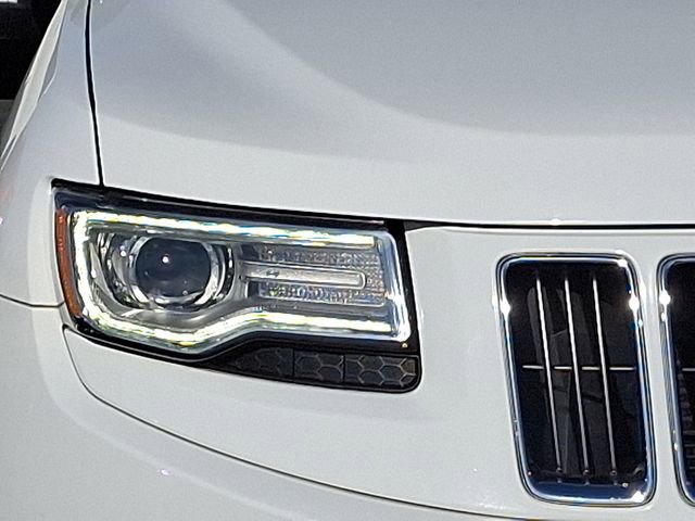 Used 2016 Jeep Grand Cherokee Limited w/ Luxury Group II image 10
