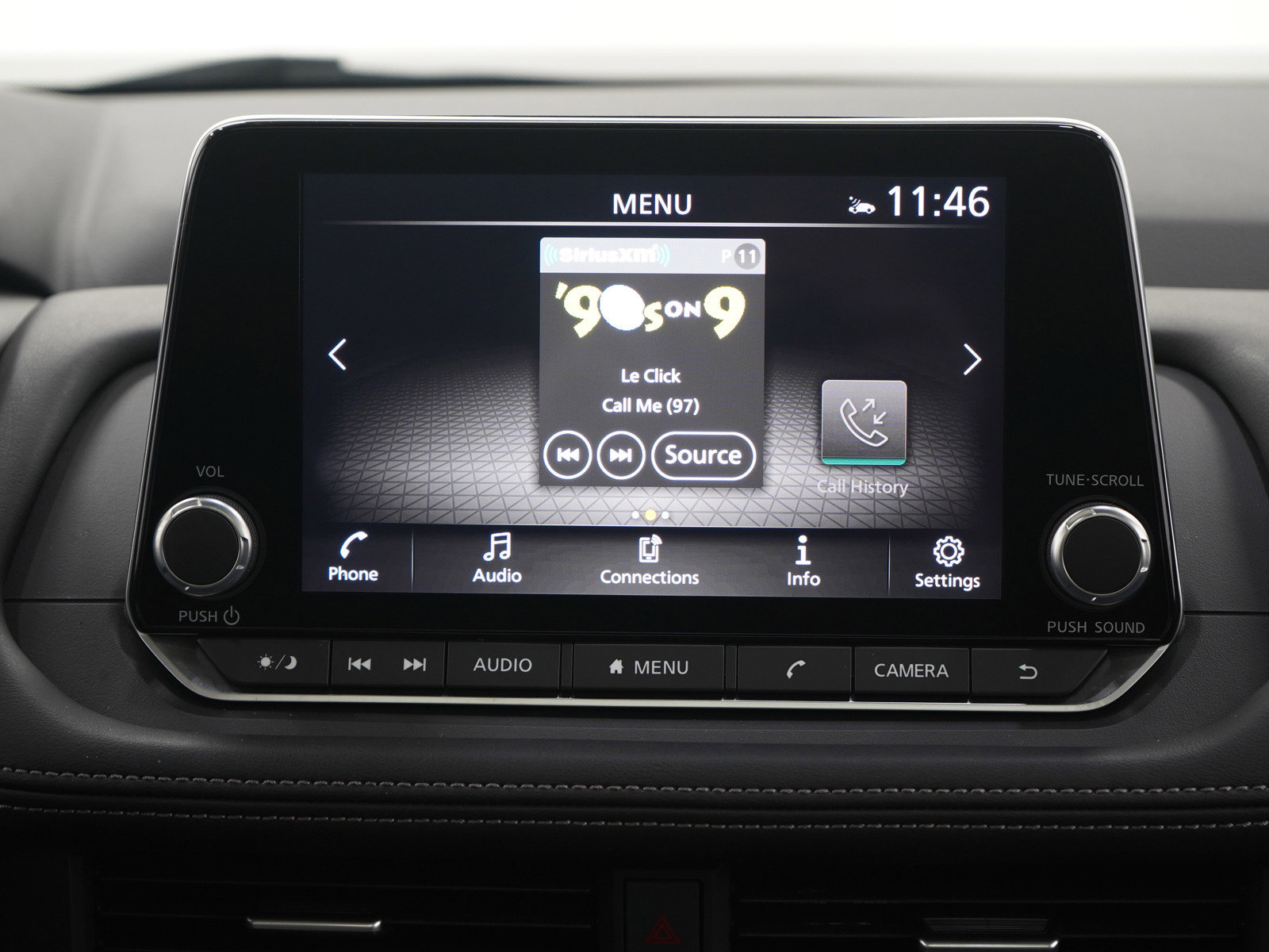 Used 2024 Nissan Rogue SV w/ SV Premium Package image 17