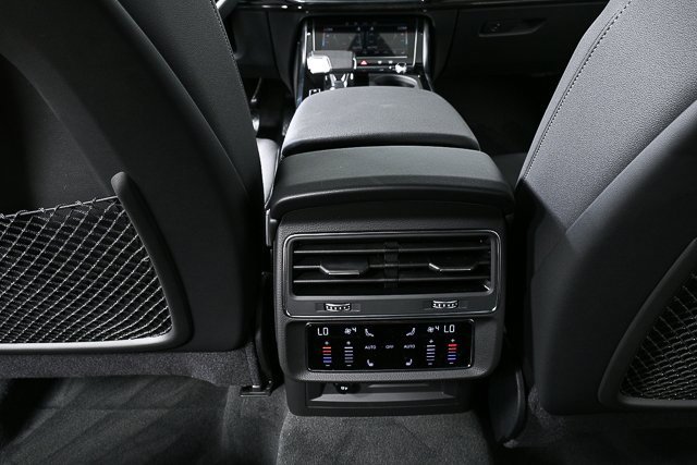 New 2025 Audi Q8 Premium Plus image 21