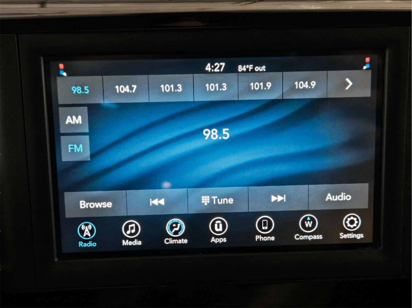 Used 2019 Chrysler Pacifica L FWD image 33