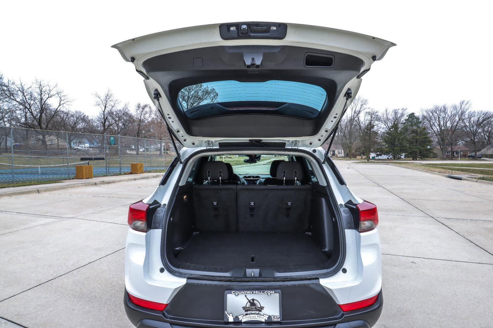 Used 2023 Chevrolet TrailBlazer LS FWD image 19