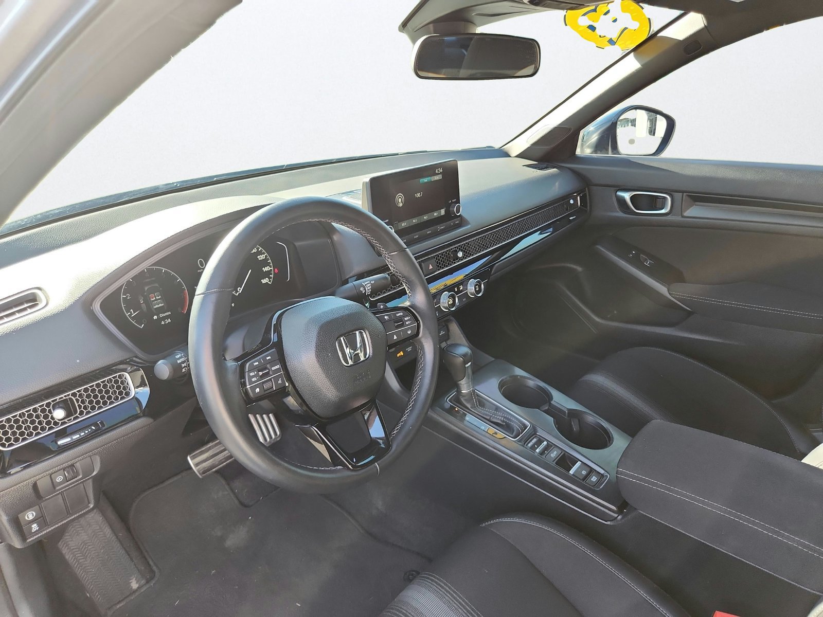 Used 2023 Honda Civic Sport image 11