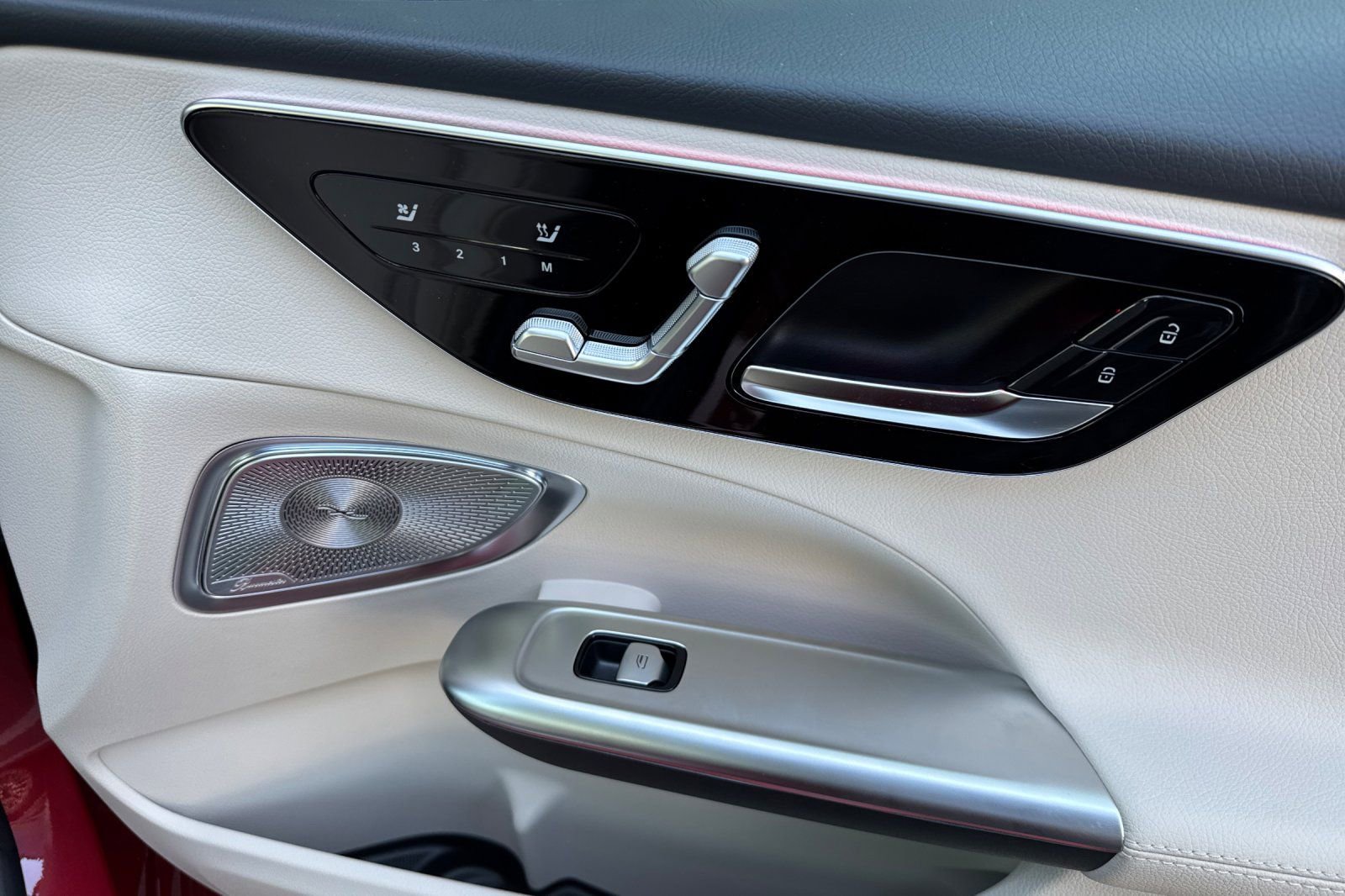 New 2025 Mercedes-Benz C 300 Sedan image 35