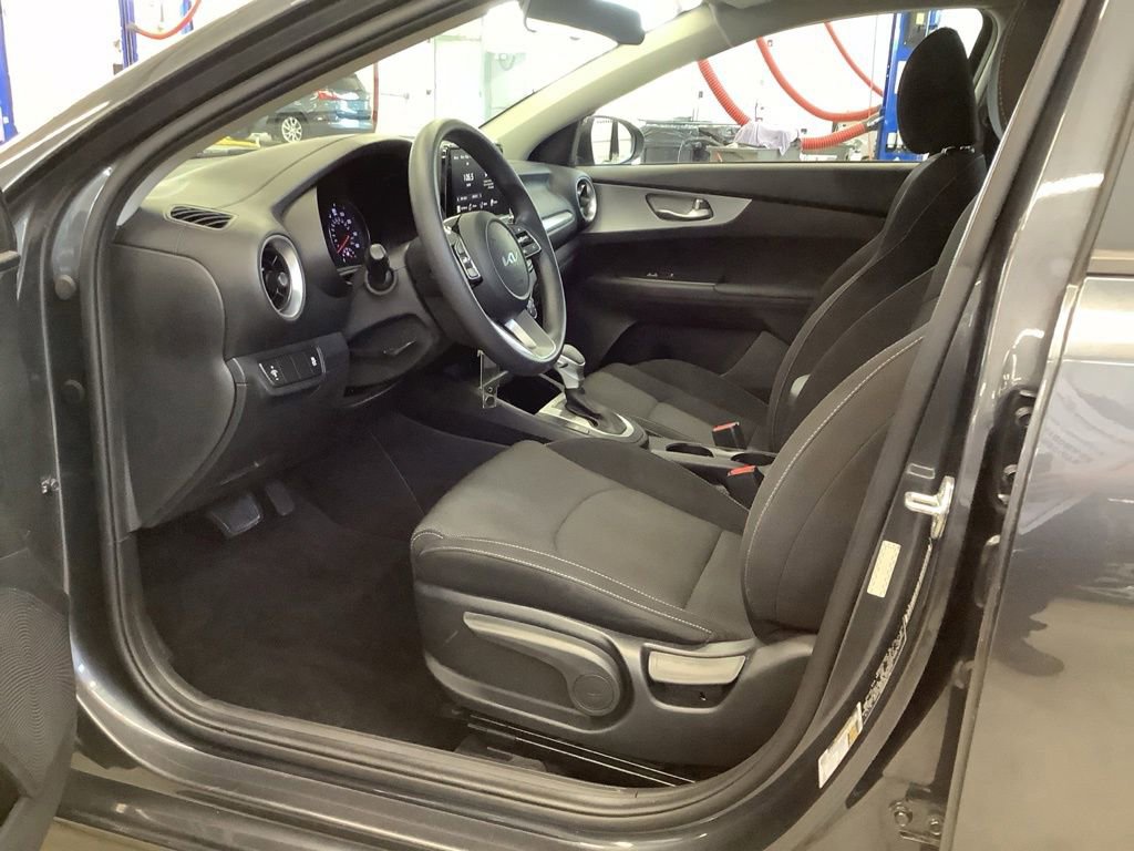 Used 2023 Kia Forte LXS FWD image 8