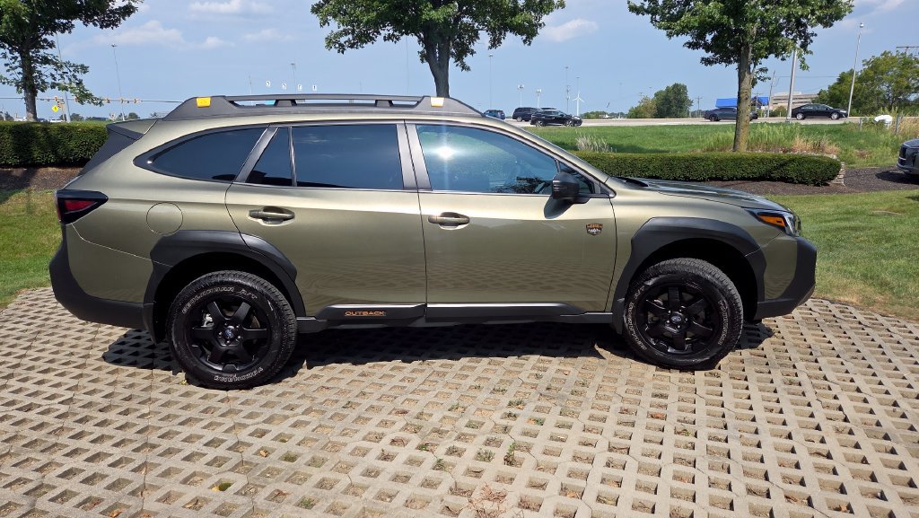 Used 2025 Subaru Outback Wilderness w/ Wilderness Package AWD/4WD image 5