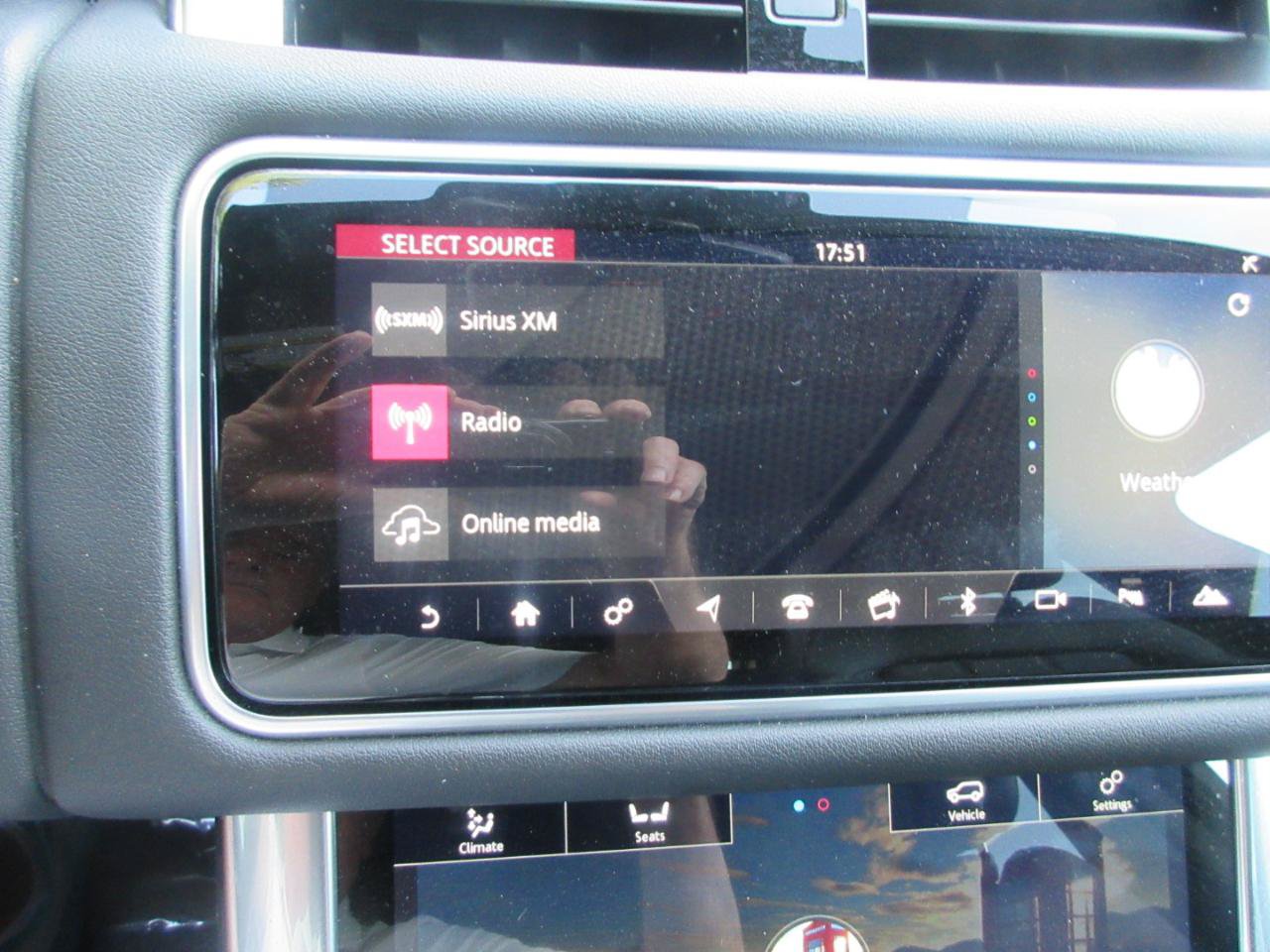 Used 2020 Land Rover Range Rover Sport SE AWD/4WD image 66