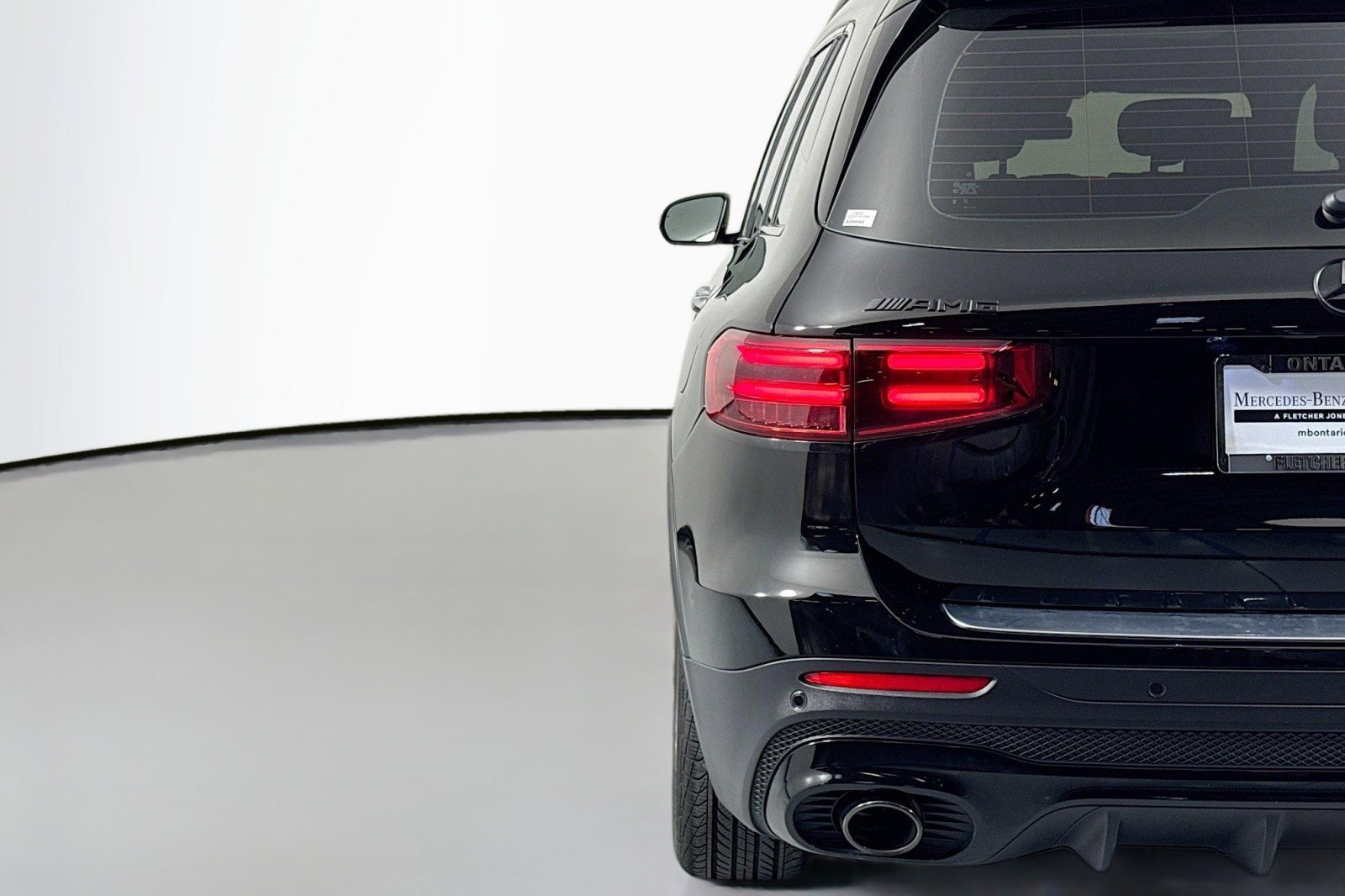 Certified 2025 Mercedes-Benz GLB 35 AMG 4MATIC image 16