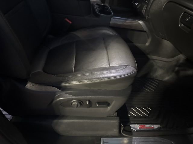 Used 2020 Chevrolet Silverado 2500 LTZ w/ LTZ Premium Package image 13