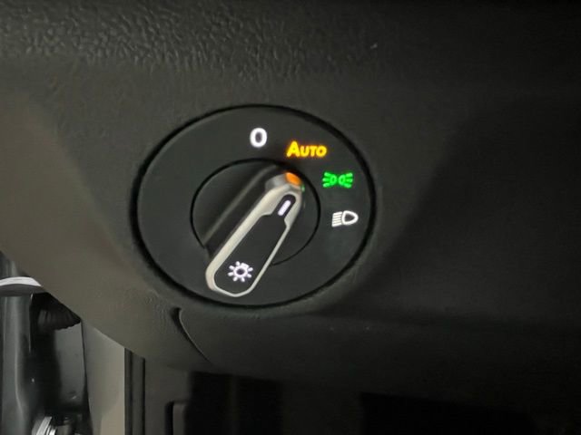 Used 2021 Volkswagen Jetta R-Line image 14