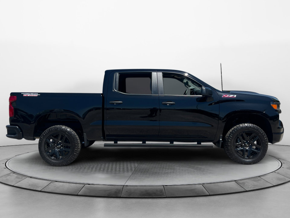 Used 2026 Chevrolet Silverado 1500 Custom Trail Boss AWD/4WD image 8