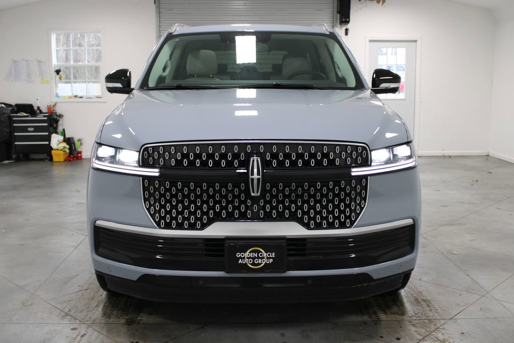 New 2026 Lincoln Navigator Reserve video 2