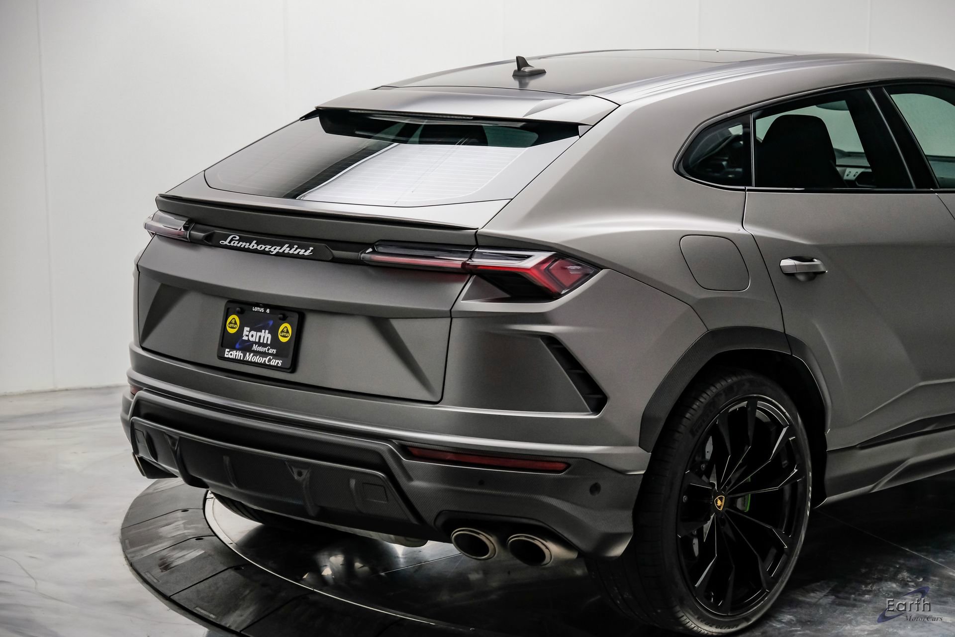 Used 2022 Lamborghini Urus image 21