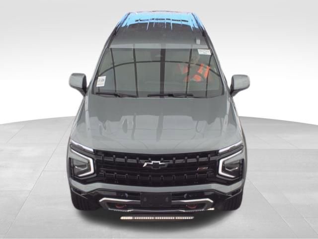 Used 2025 Chevrolet Suburban Z71 AWD/4WD image 5