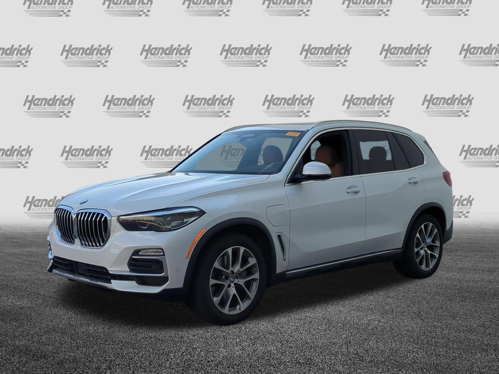 Used 2021 BMW X5 xDrive45e w/ Premium Package AWD/4WD image 6