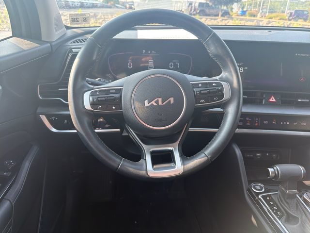 Used 2024 Kia Sportage EX AWD/4WD image 14