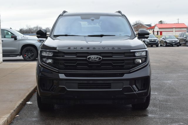 Used 2025 Ford Expedition Platinum w/ Stealth Performance Package image 8