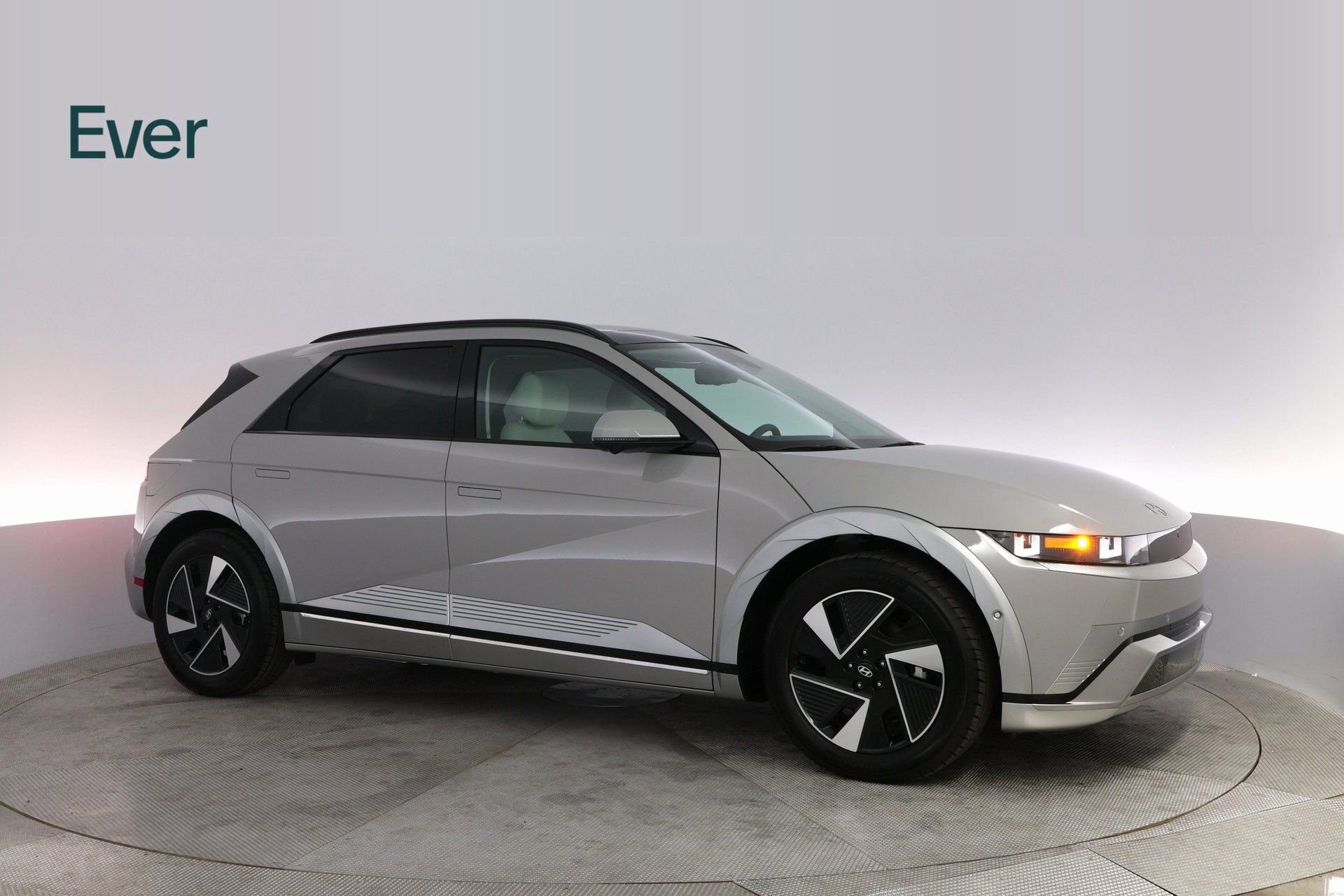 Used 2025 Hyundai Ioniq 5 Limited image 5