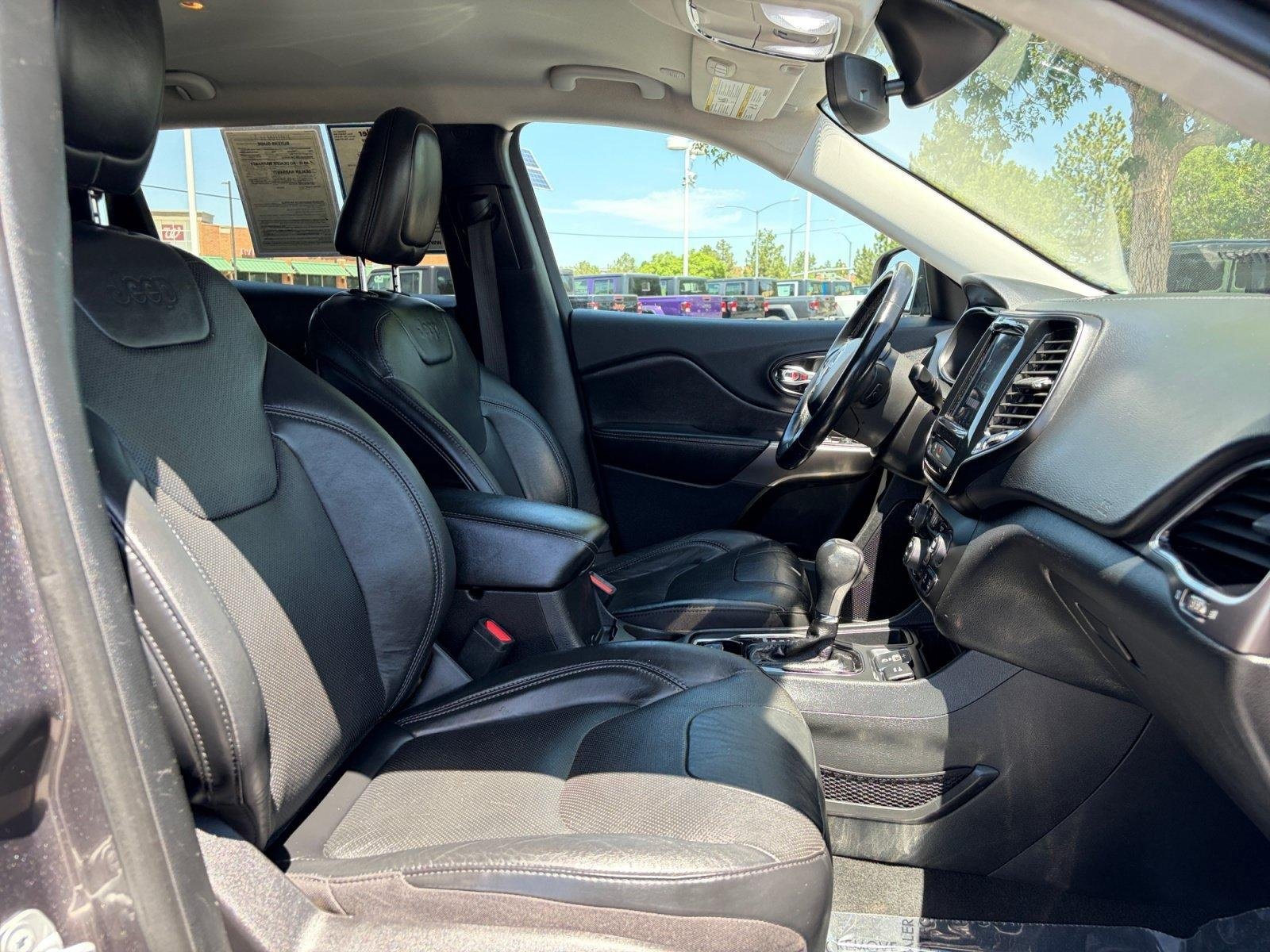 Used 2020 Jeep Cherokee Limited FWD image 33