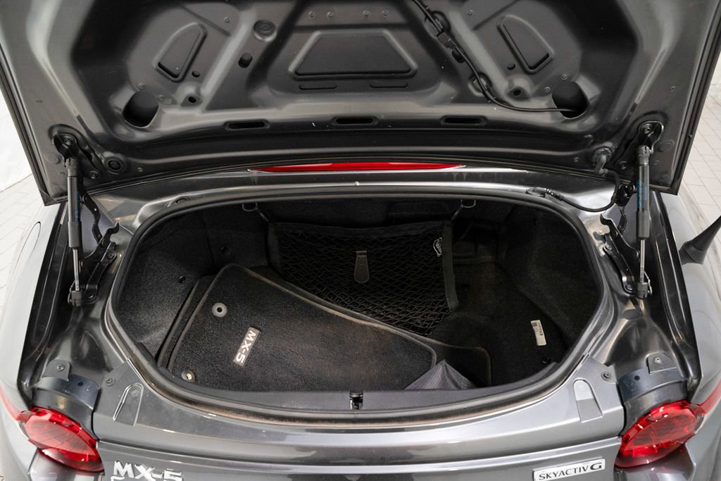 Used 2022 MAZDA MX-5 Miata Grand Touring RWD image 12