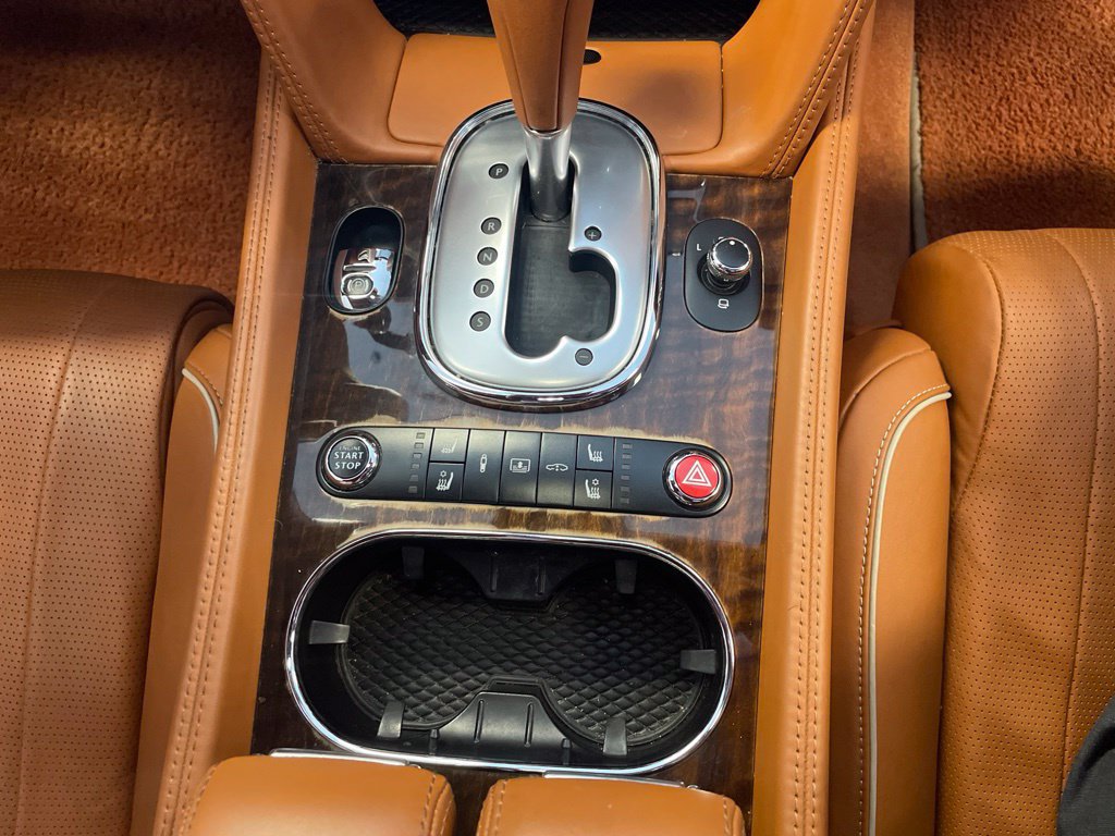 Used 2015 Bentley Flying Spur V8 AWD/4WD image 16