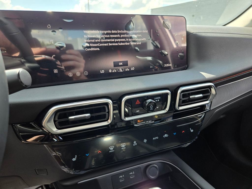 New 2026 Nissan Sentra SR w/ SR Premium Package image 7