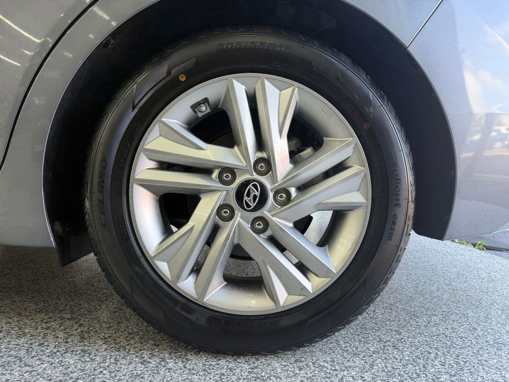Used 2019 Hyundai Elantra Value Edition FWD image 48