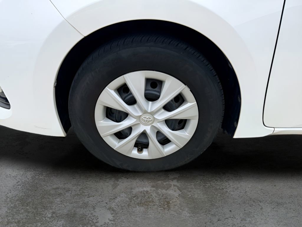 Used 2019 Toyota Corolla L FWD image 33
