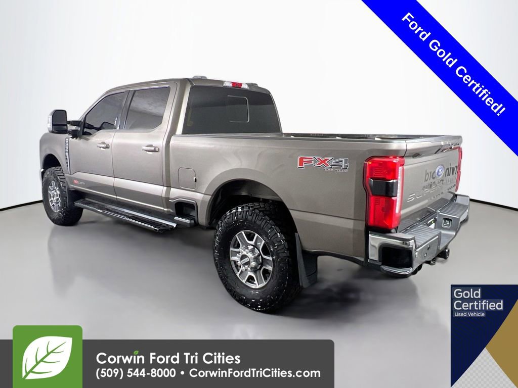 Used 2023 Ford F350 Lariat image 11