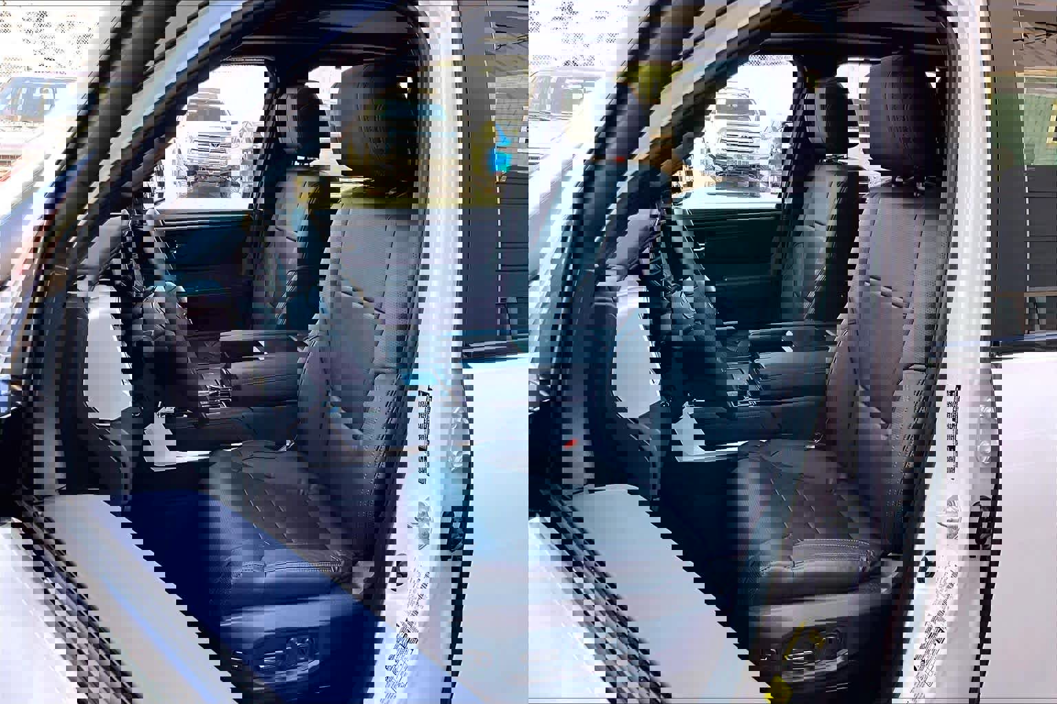 Used 2025 Toyota Tundra Platinum image 8