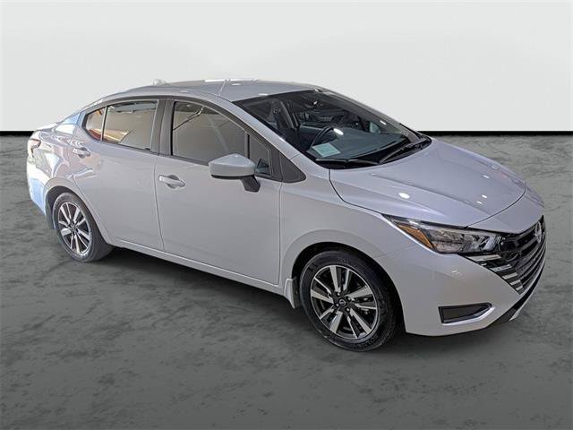 Used 2025 Nissan Versa SV w/ Trunk Package FWD image 5