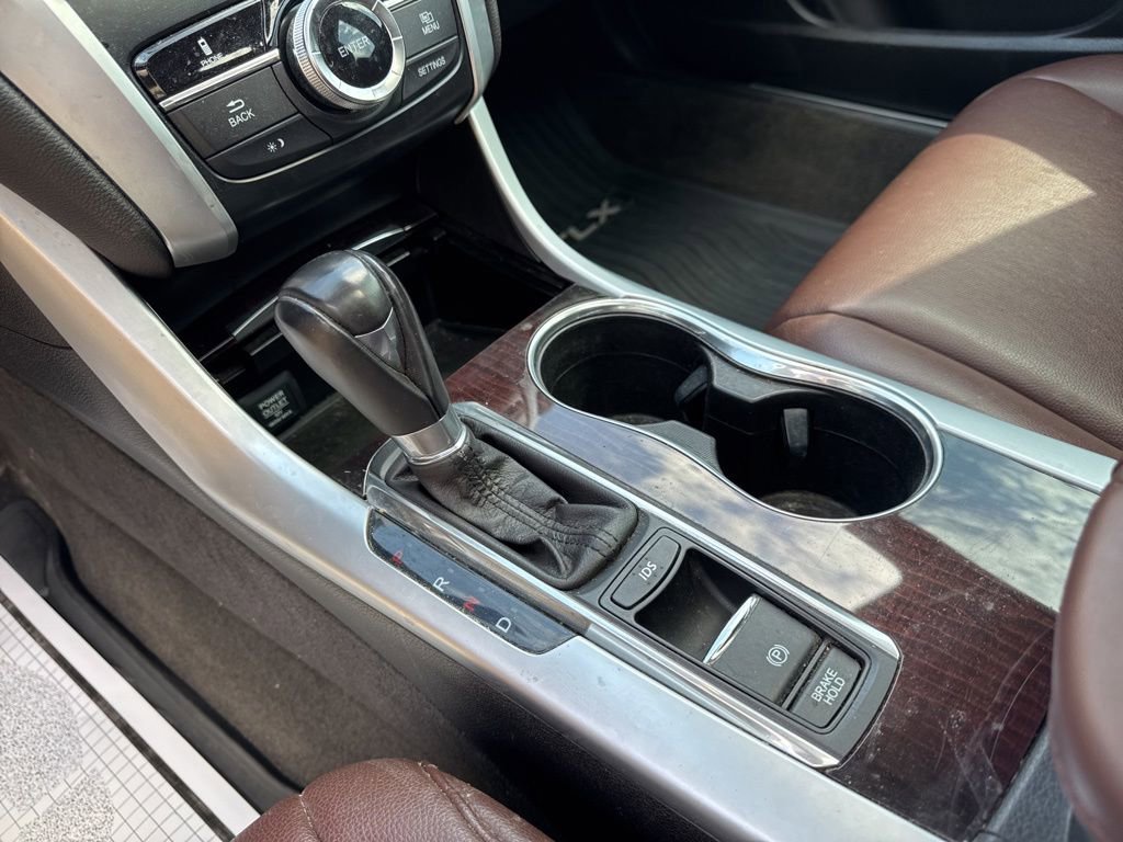 Used 2017 Acura TLX FWD image 16