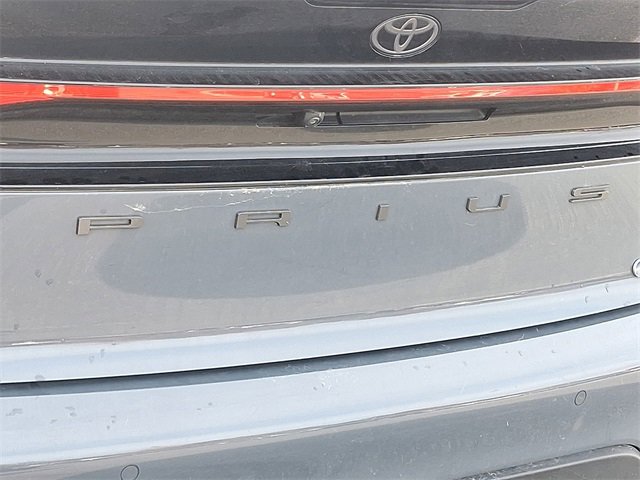 Used 2025 Toyota Prius LE image 30