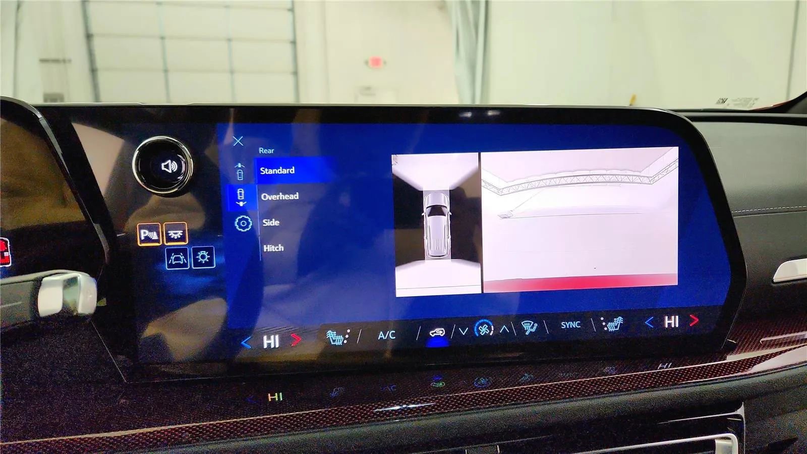 New 2026 Chevrolet Traverse Z71 w/ Driver Confidence Package image 25