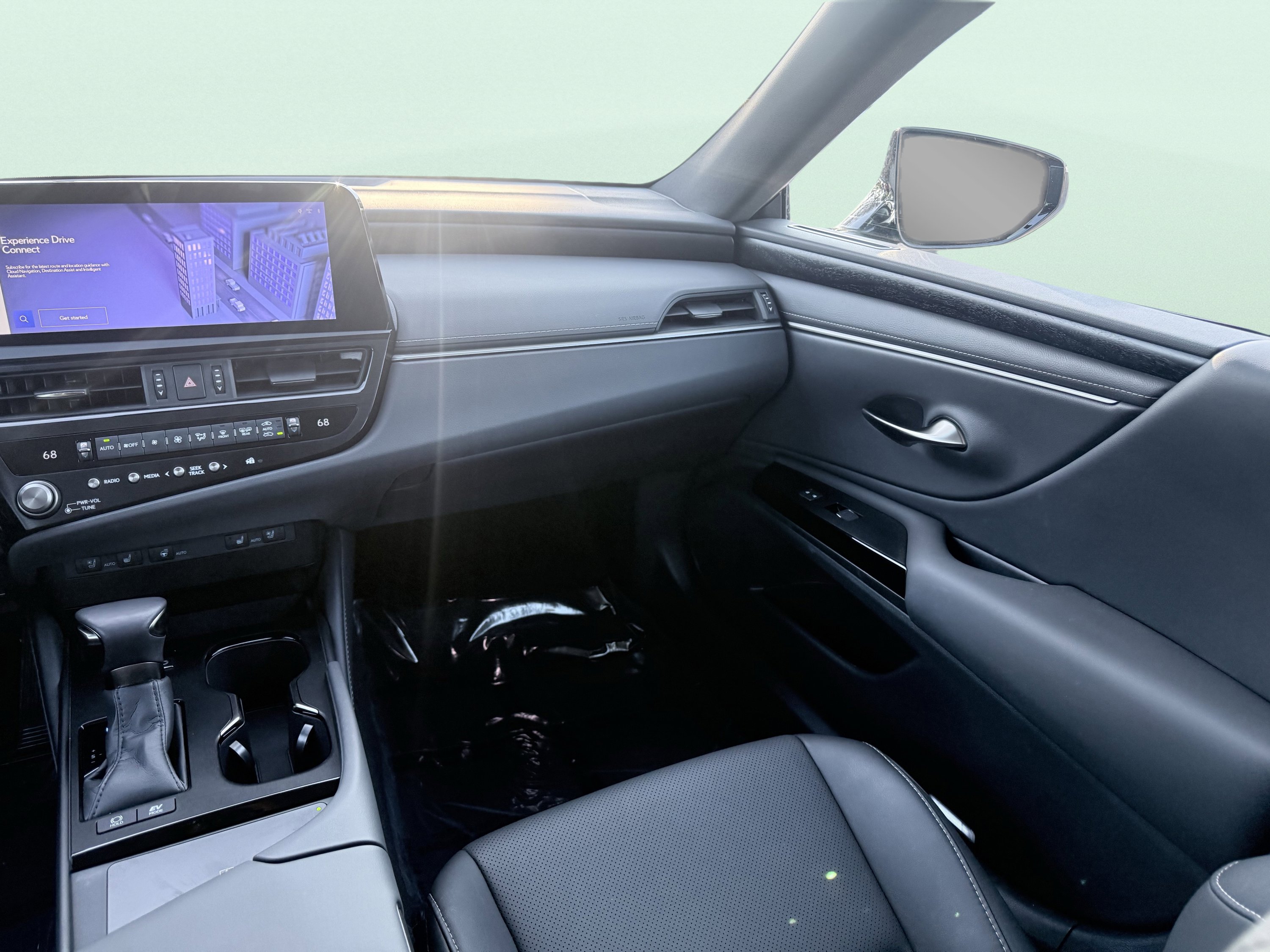 Used 2025 Lexus ES 300h ES 300h F SPORT Design w/ Premium Package image 33