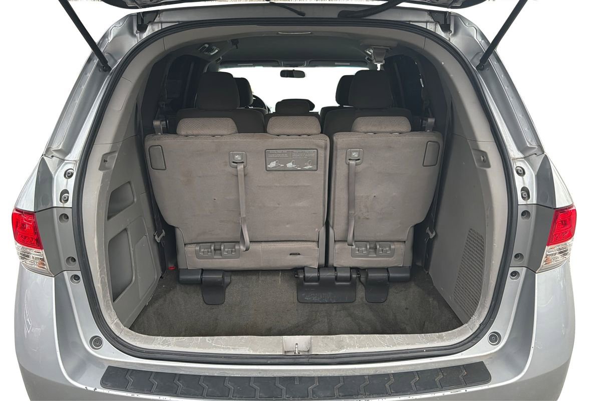 Used 2016 Honda Odyssey EX image 11