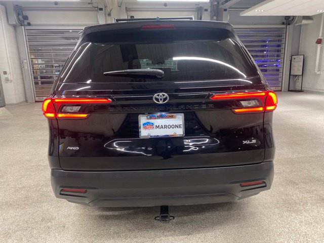 Used 2024 Toyota Grand Highlander AWD image 6