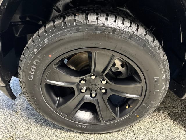 Used 2022 RAM 1500 Big Horn AWD/4WD image 4