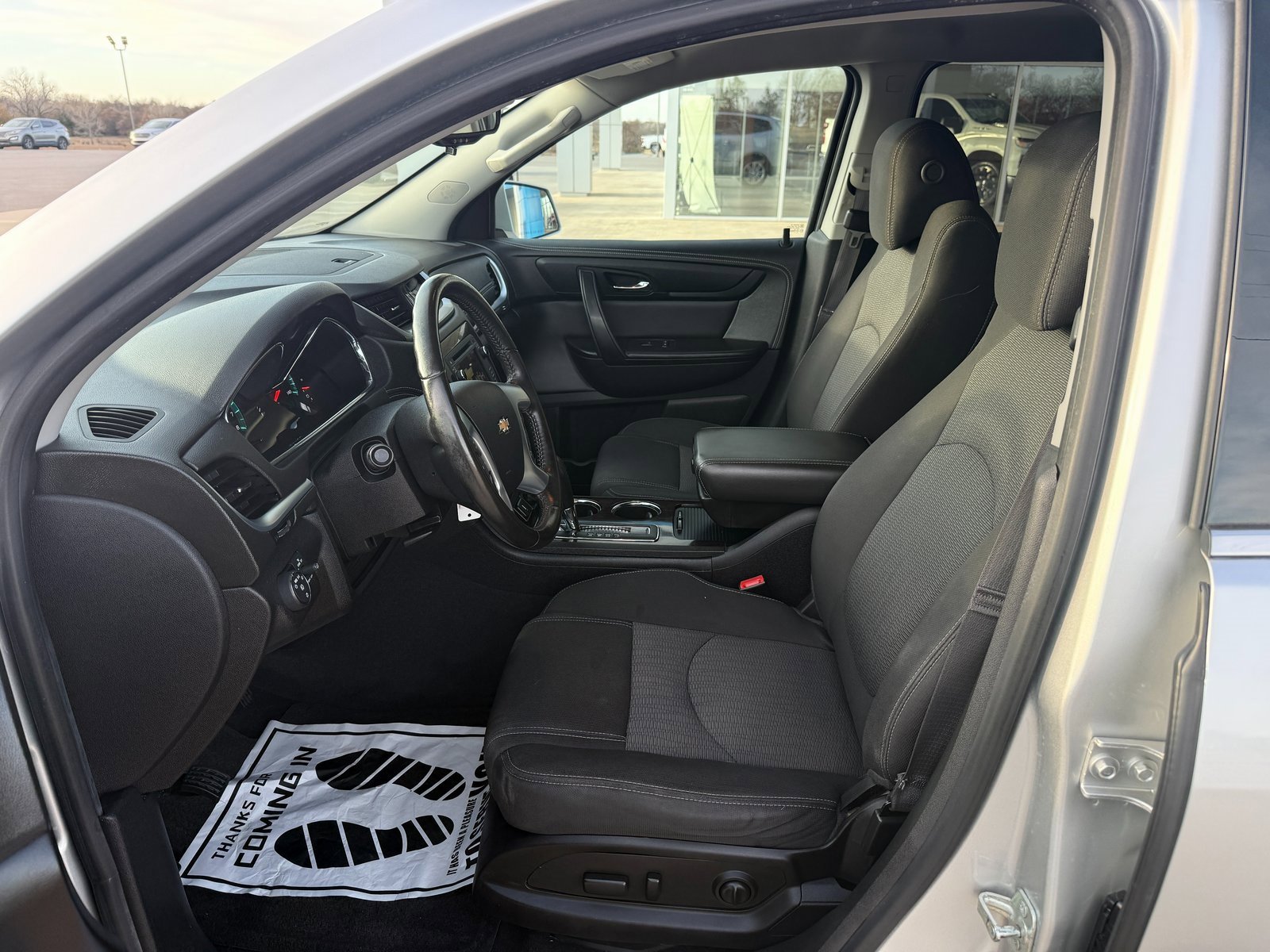 Used 2015 Chevrolet Traverse LT w/ Style and Technology Package image 11