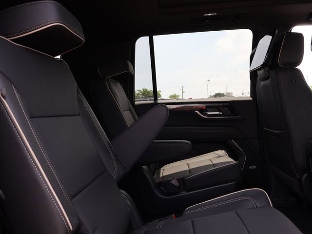 New 2026 GMC Yukon XL Elevation w/ Elevation Premium Package AWD/4WD image 12