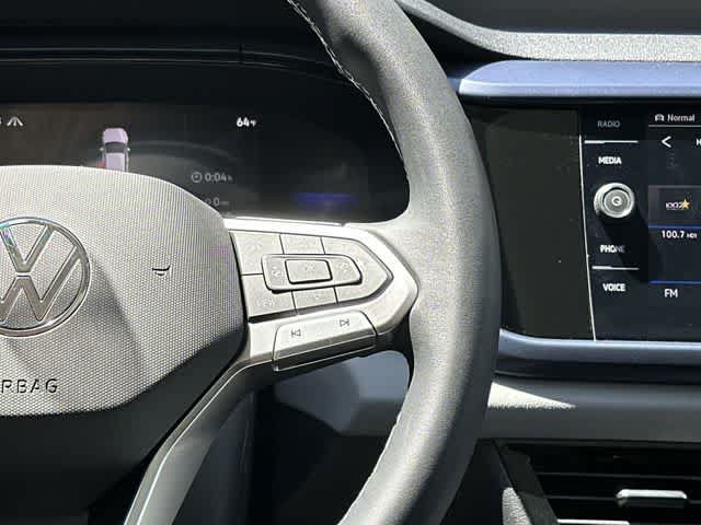 Used 2023 Volkswagen Taos SE w/ Panoramic Sunroof Package AWD/4WD image 10