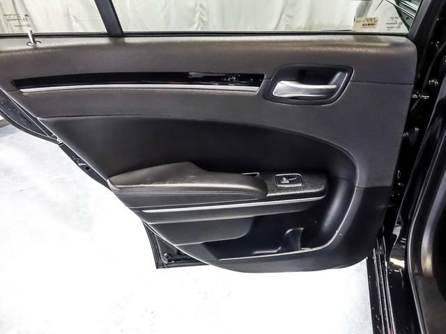 Used 2023 Chrysler 300 Touring AWD/4WD image 27
