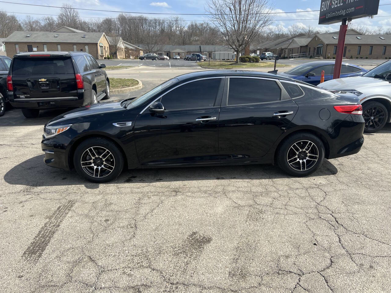 Used 2016 Kia Optima LX image 12