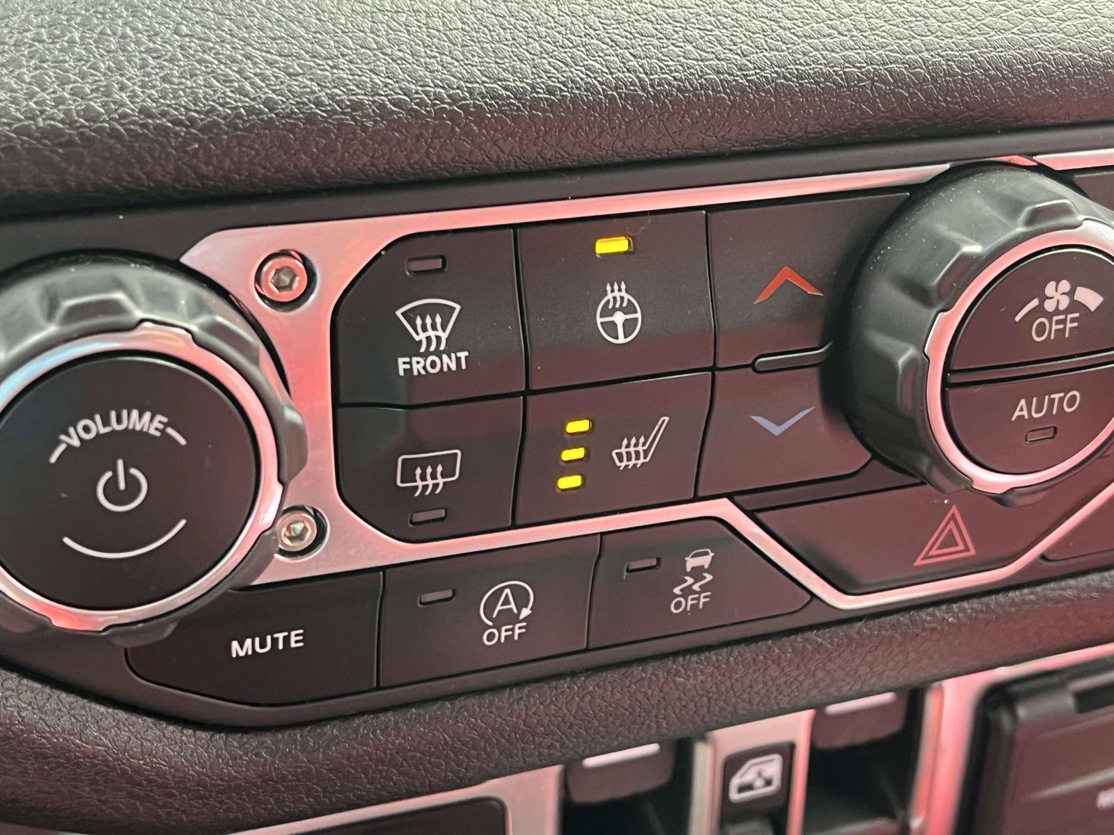Used 2024 Jeep Wrangler Unlimited Sport AWD/4WD image 27