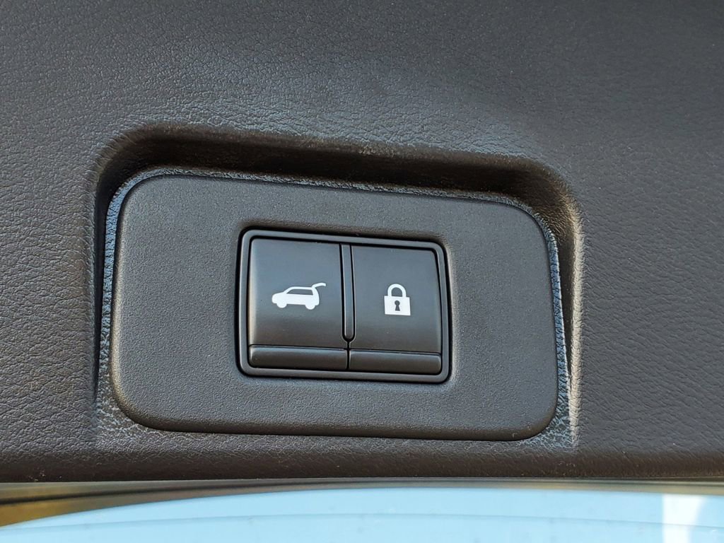 Used 2022 Nissan Rogue SL image 8