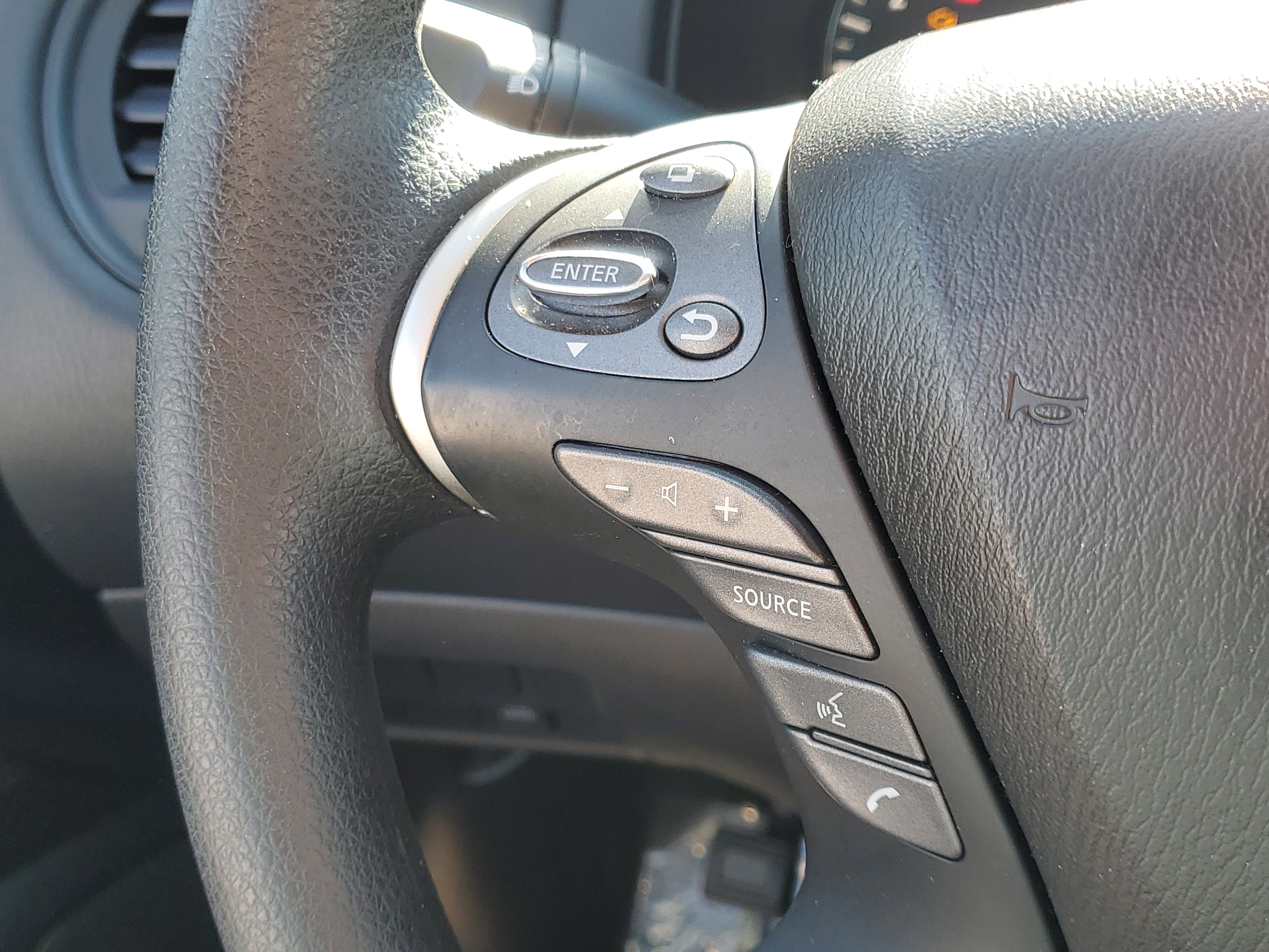 Certified 2020 Nissan Pathfinder S image 22